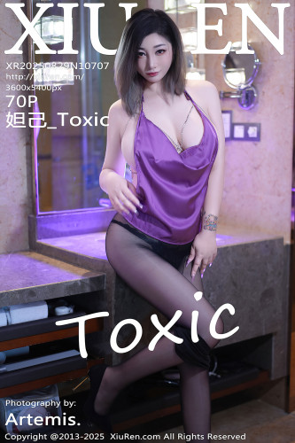 XiuRen秀人网-10707-妲己_Toxic-紫色围胸黑色丁字裤黑丝-2025.08.29
